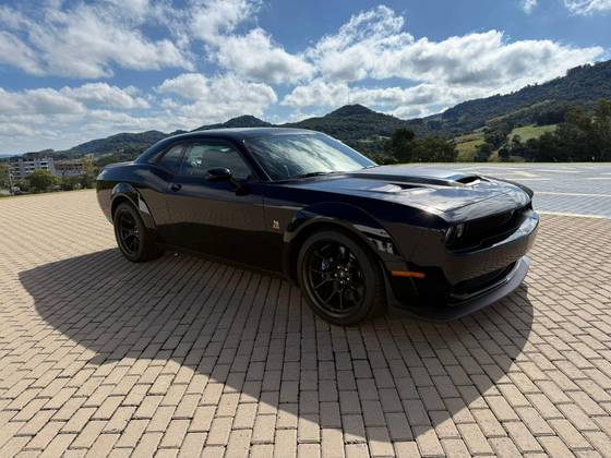 DODGE CHALLENGER 6.4 V8 HEMI GASOLINA R/T SCAT PACK WIDEBODY TORQUEFLITE